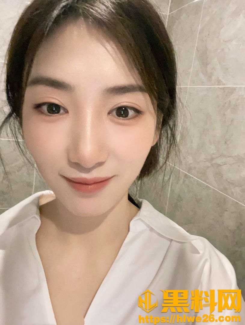 美乳翘臀5