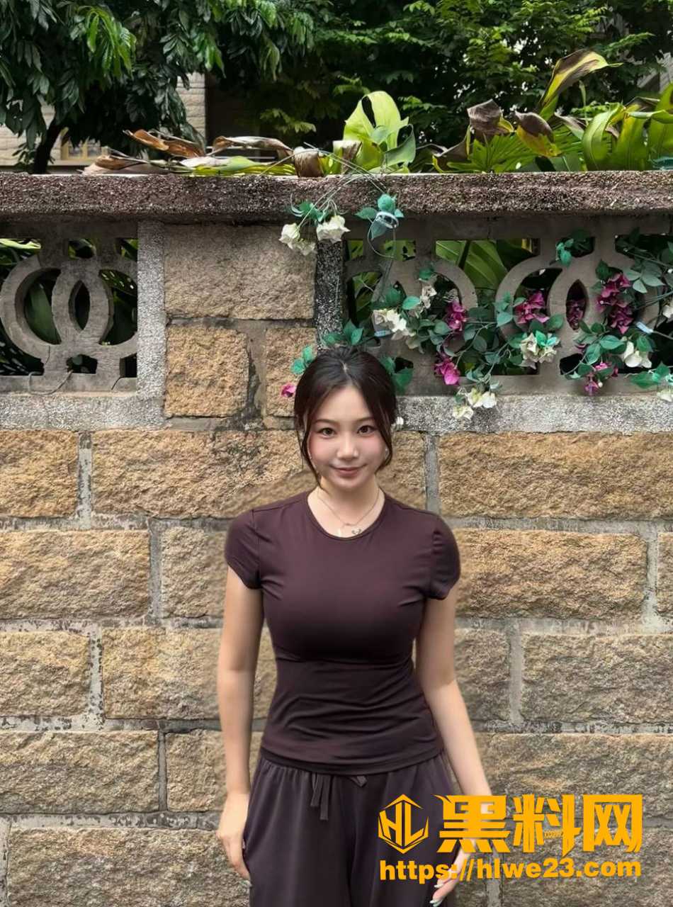 大学女友第一次破处在小树林完整版 1