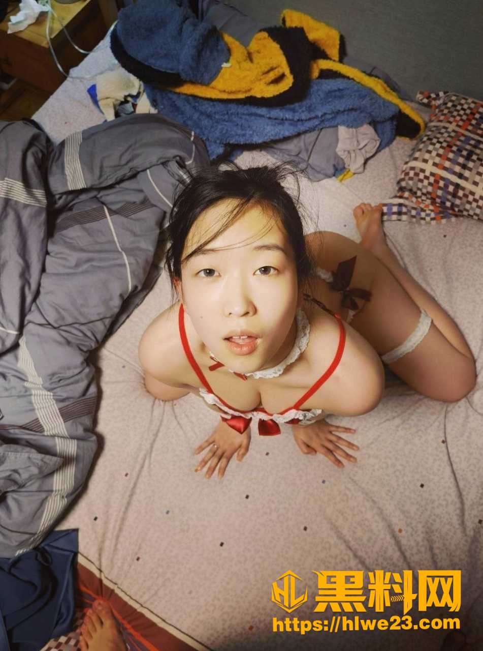 大学女友第一次破处在小树林完整版 4