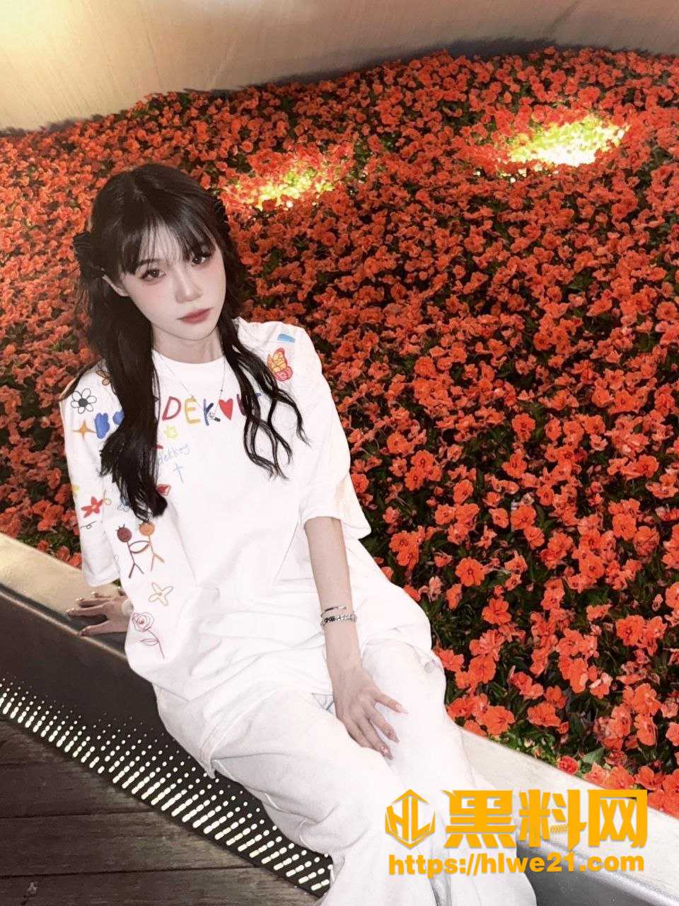 反差女大自拍泄露