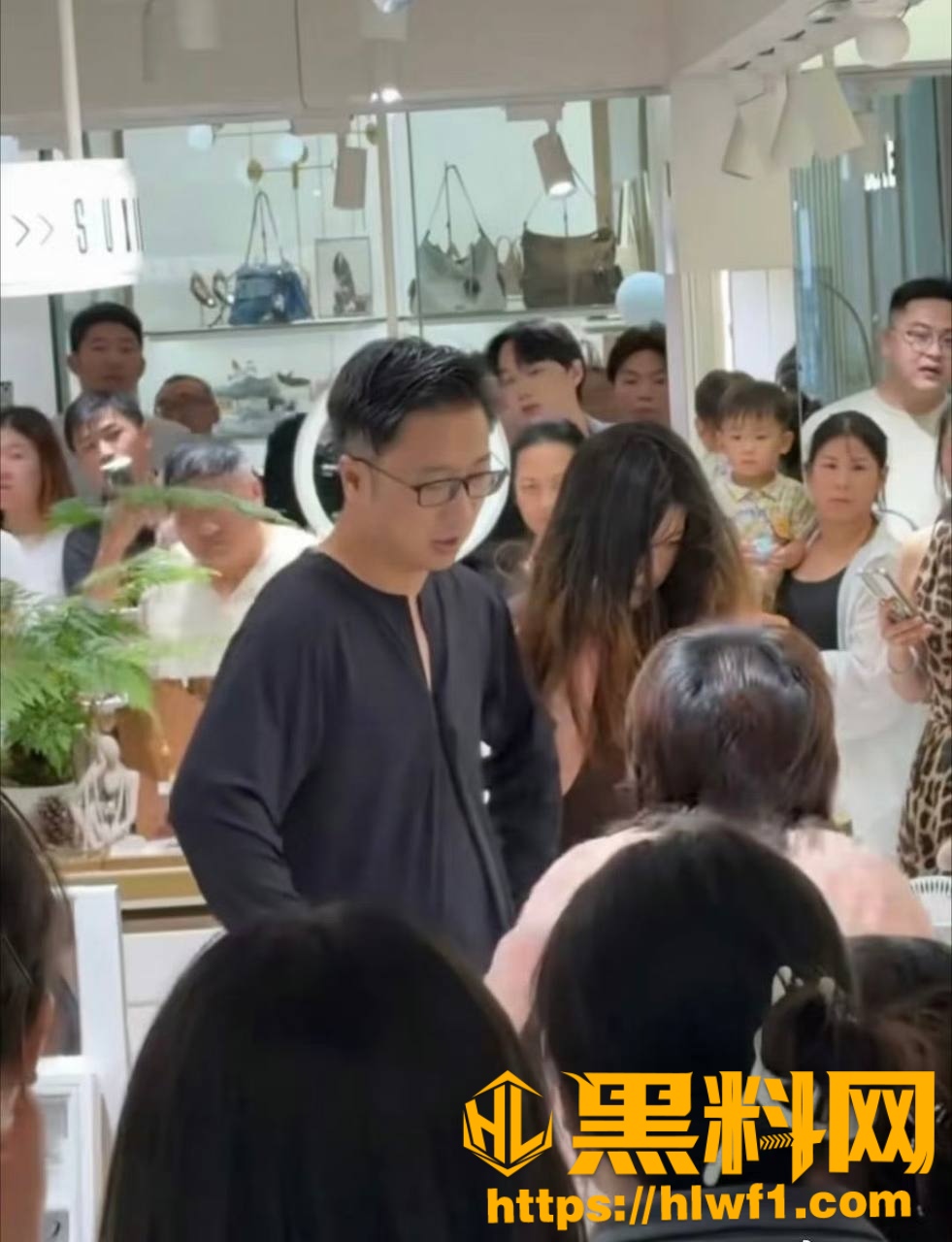 吾悦广场抓奸后续2