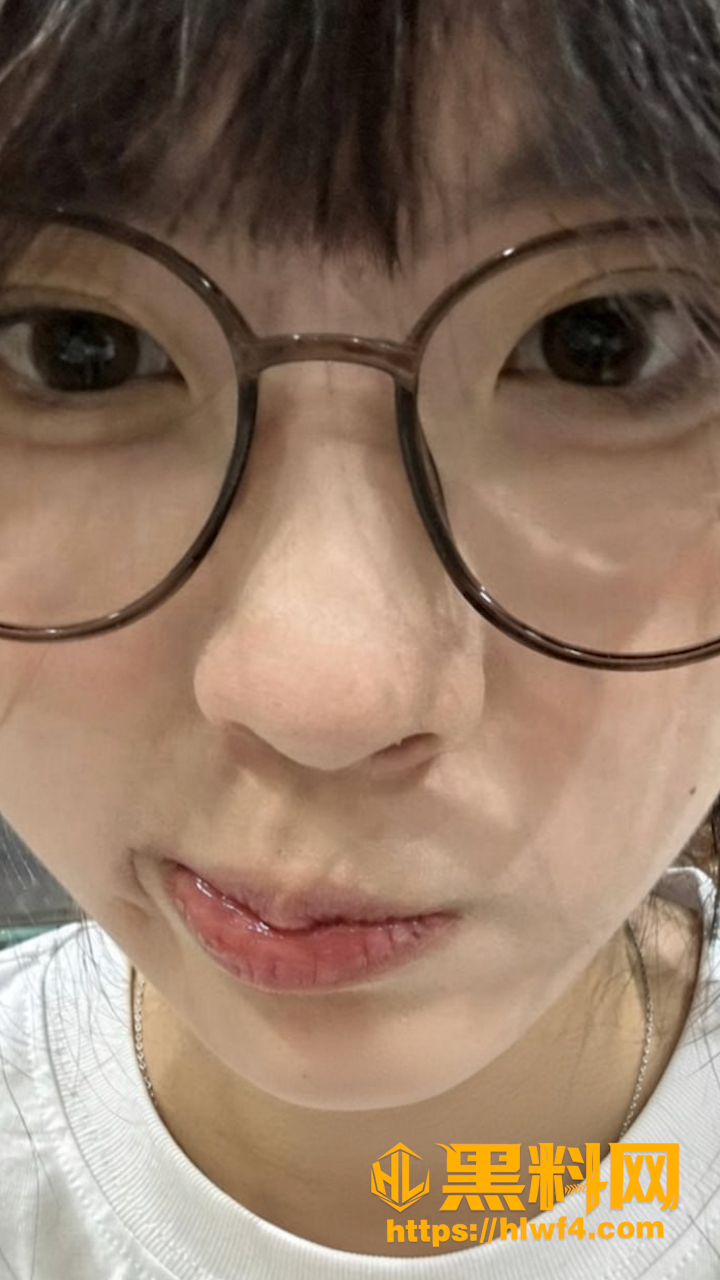 人设反差 4