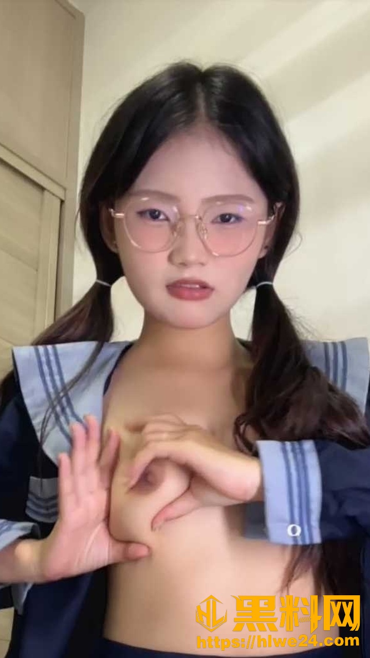 网红眼镜妹困困兔1
