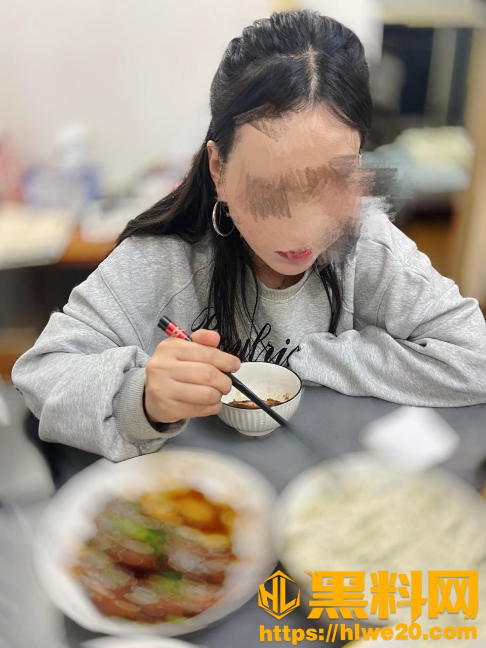 丰乳肥臀的少妇邻居32
