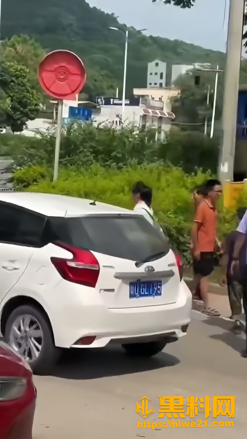 01广东潮州溪口交通事故1 1wm