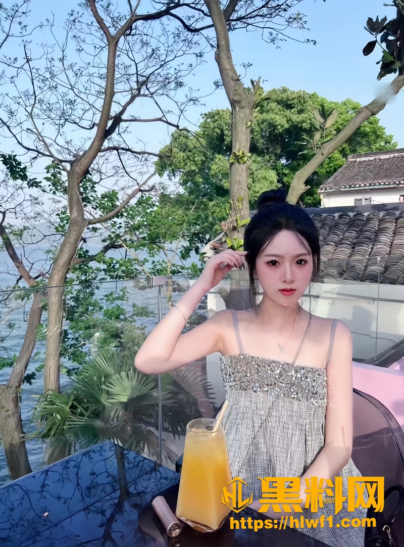 01长沙职院大二学妹江诗涵1 1wm