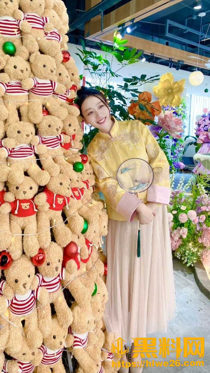 微博丝袜女神刘溜溜12