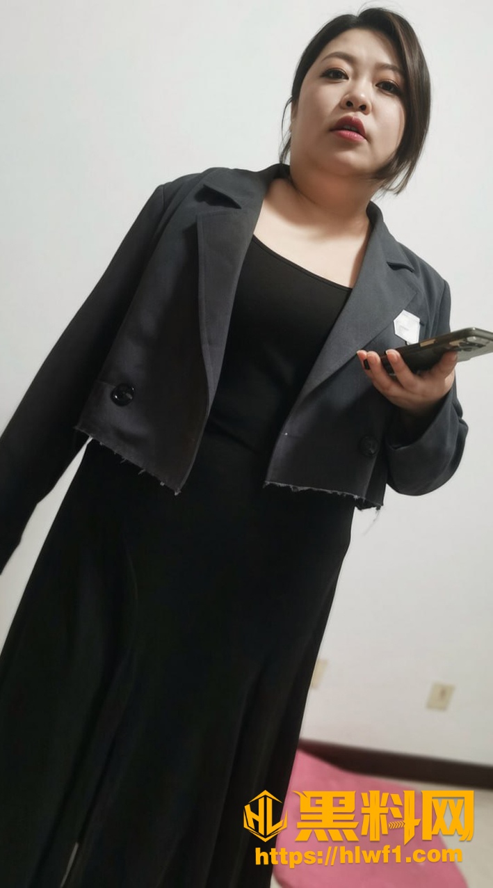 BBW少妇孙兰静后入视频1