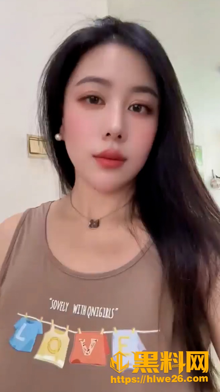 佳佳baby骑乘福利定制视频1