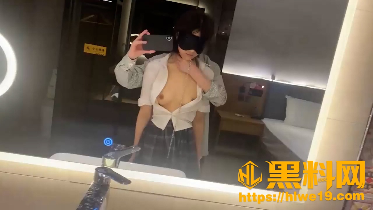 女大学生调教视频流出1