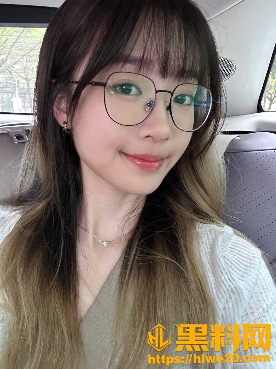 美乳翘臀5