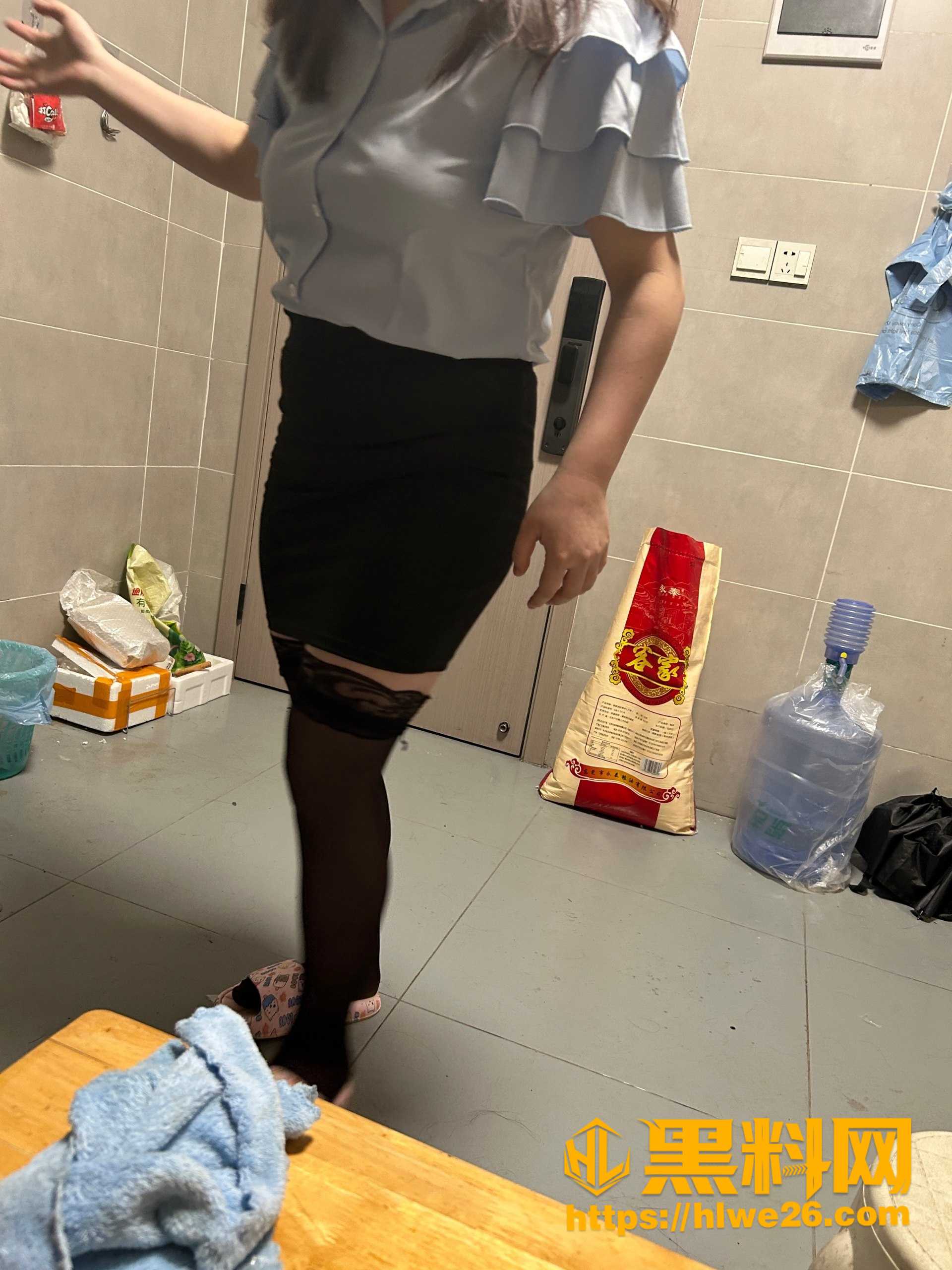 和亲妹妹乱伦