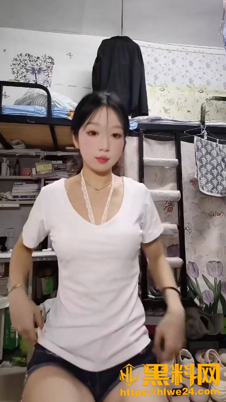 学妹宿舍自拍视频1