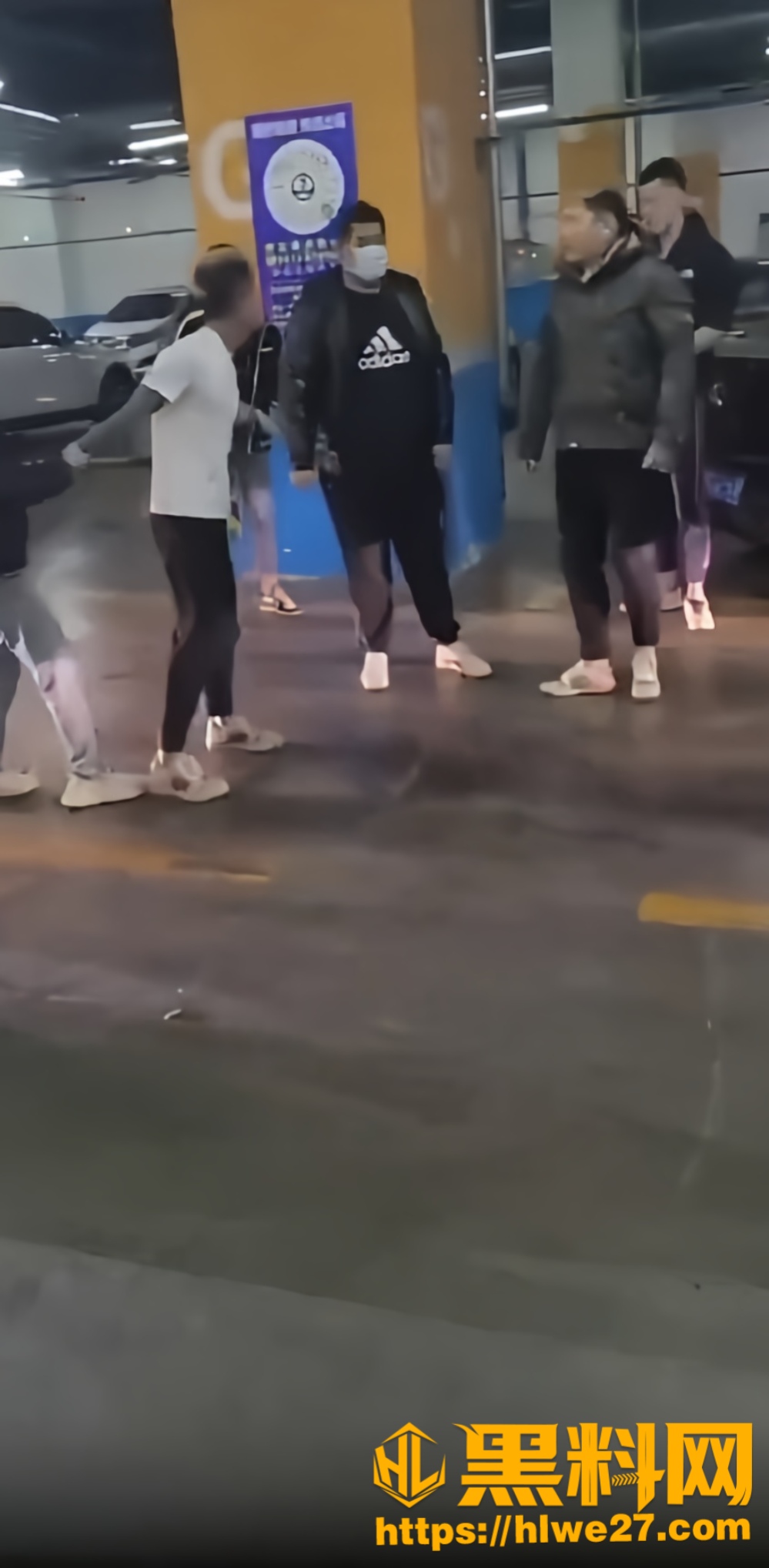 精神小伙打架事件1