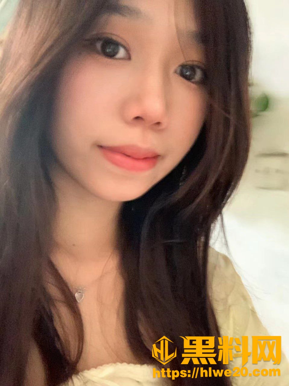 反差小妹全裸诱惑视频1