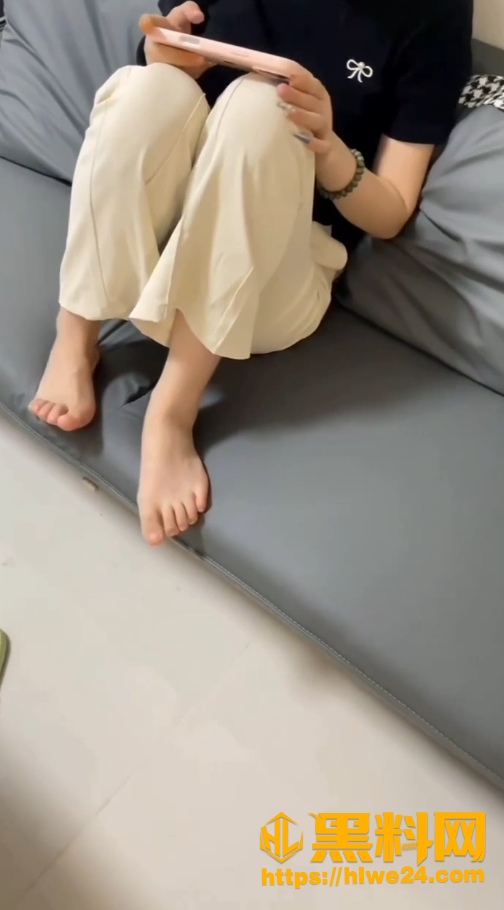 和亲妹妹乱伦