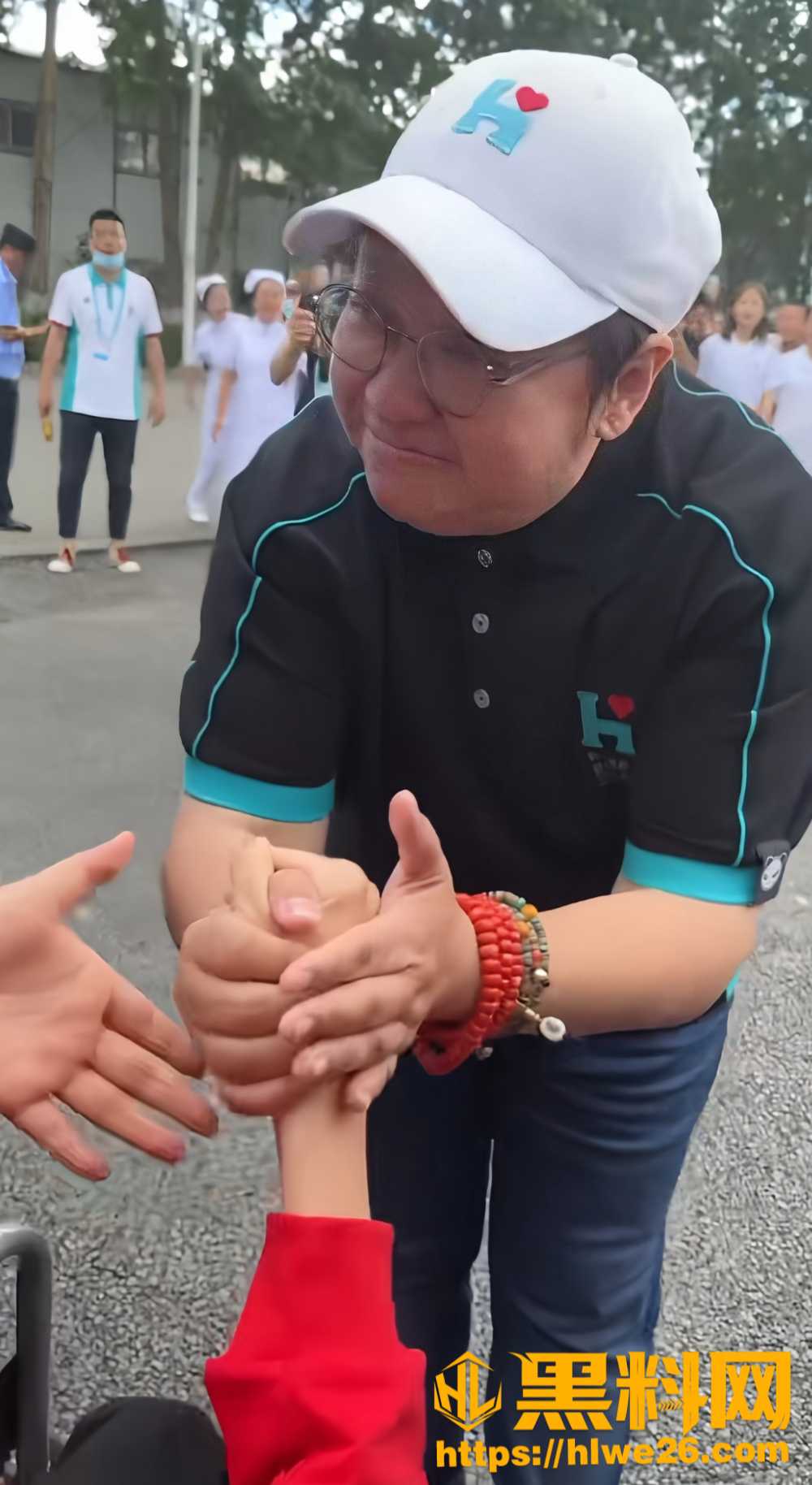 抓特务首映礼10