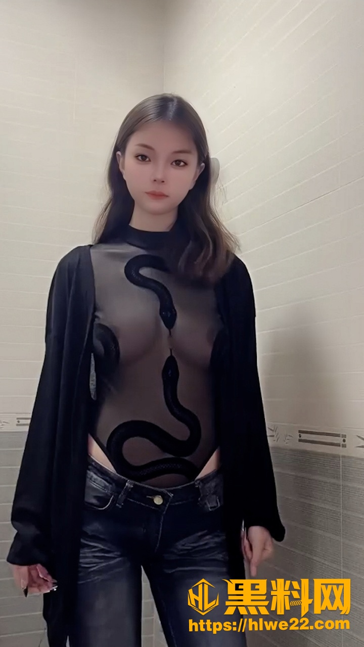 安慕曦浴室内自慰过程1