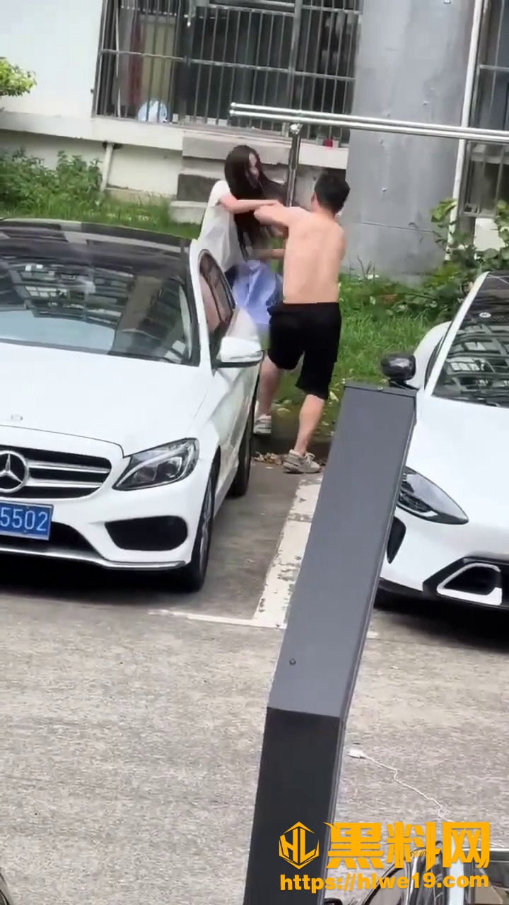 情侣打架