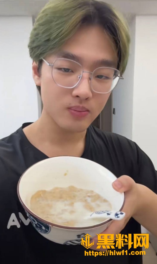 黑猫大少爷