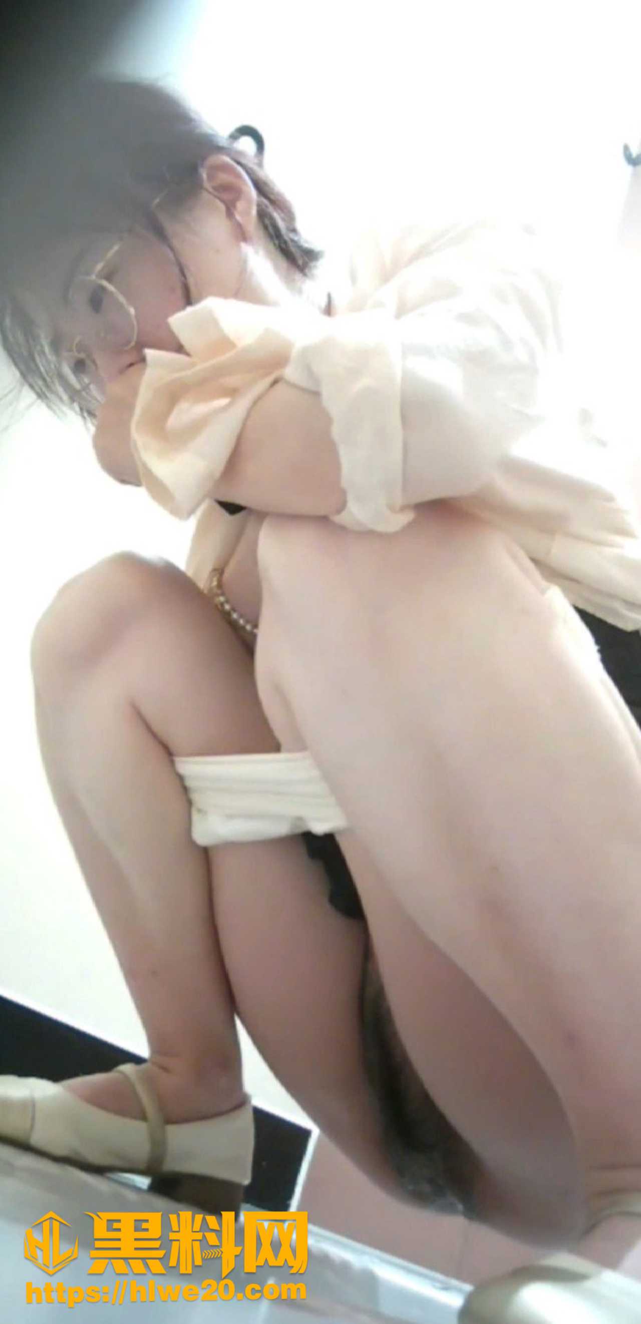 女厕