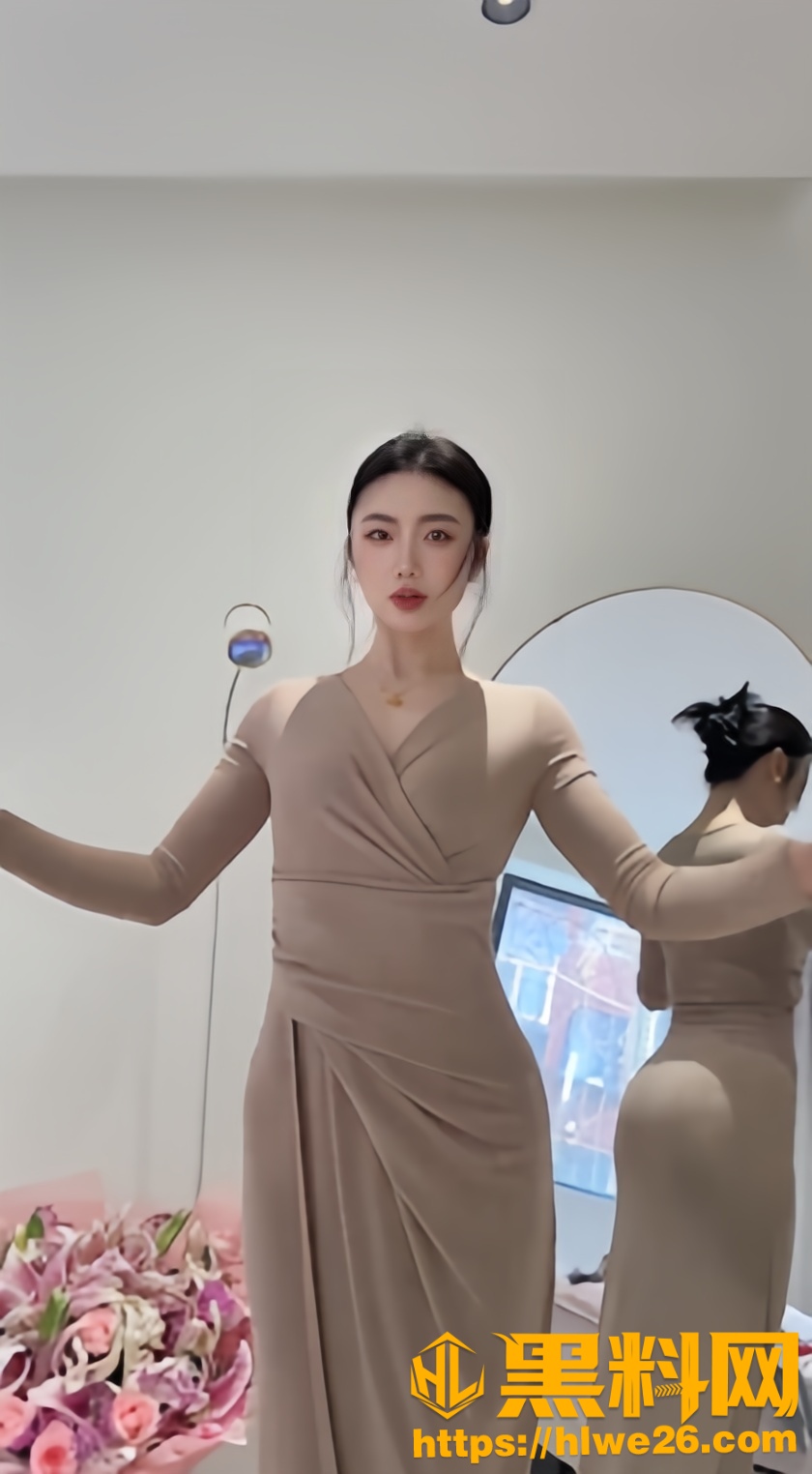 粗腿公主自慰视频2