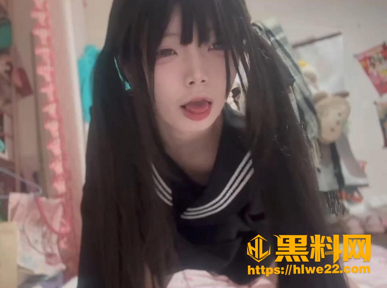 双马尾妹子私密自拍
