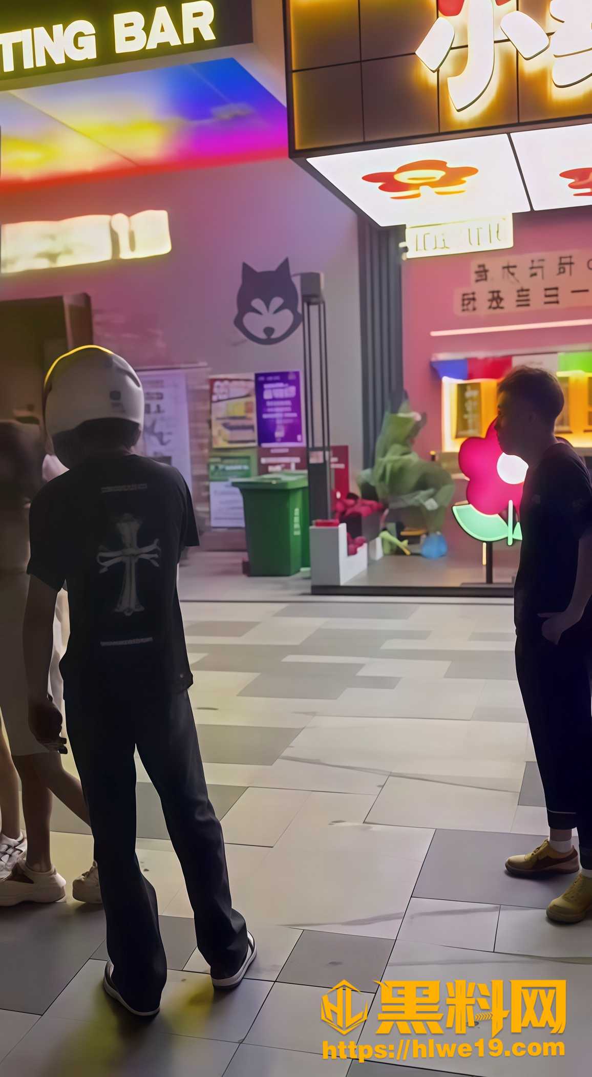 精神小伙