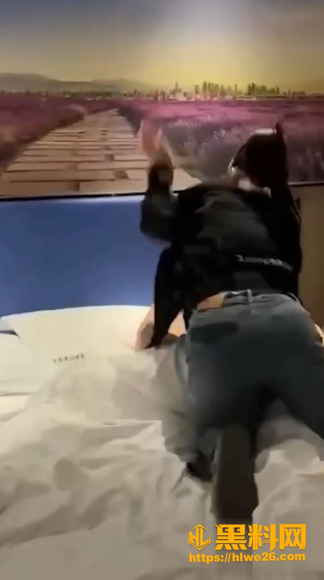 原配酒店抓奸