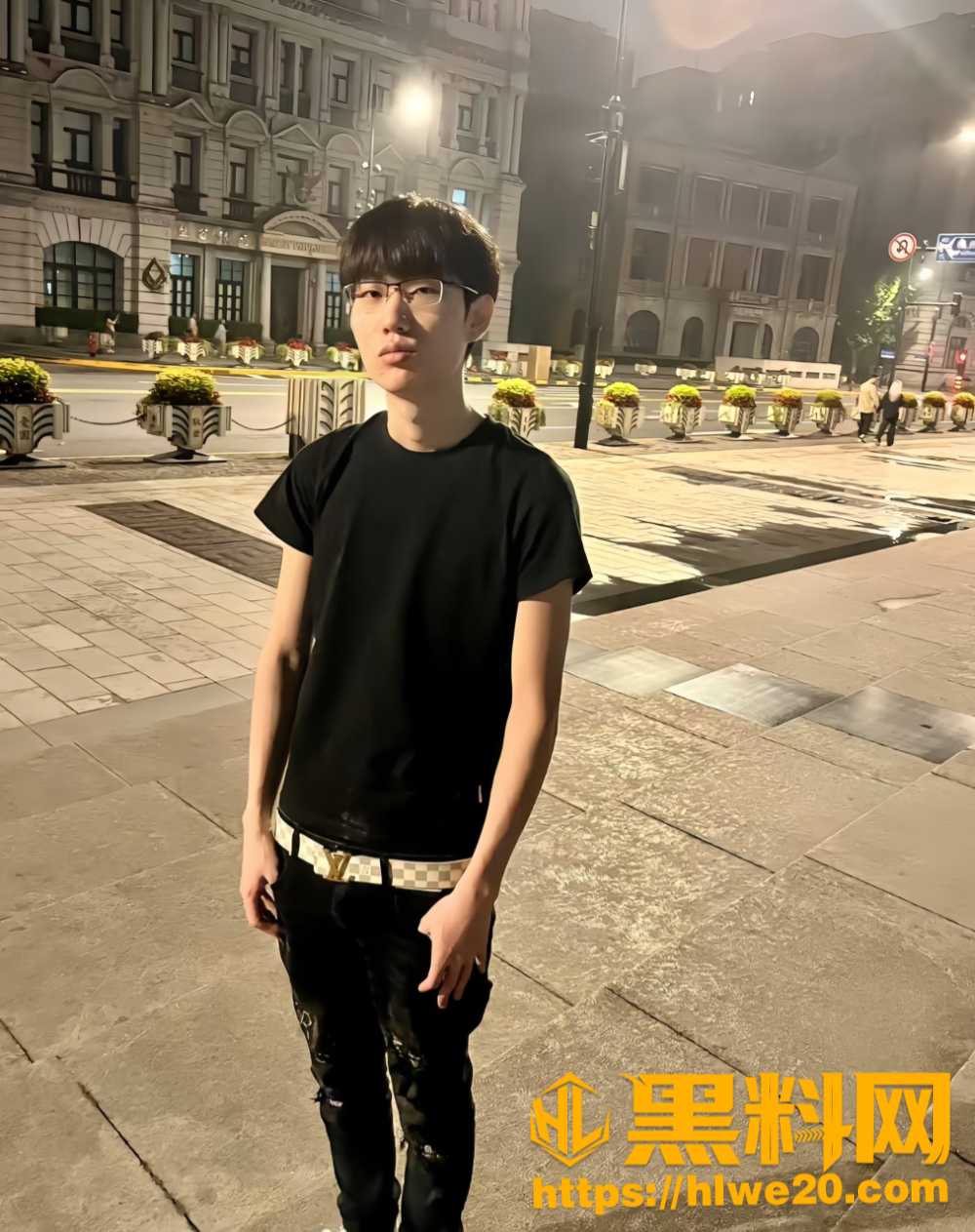 说唱歌手Ash1 4