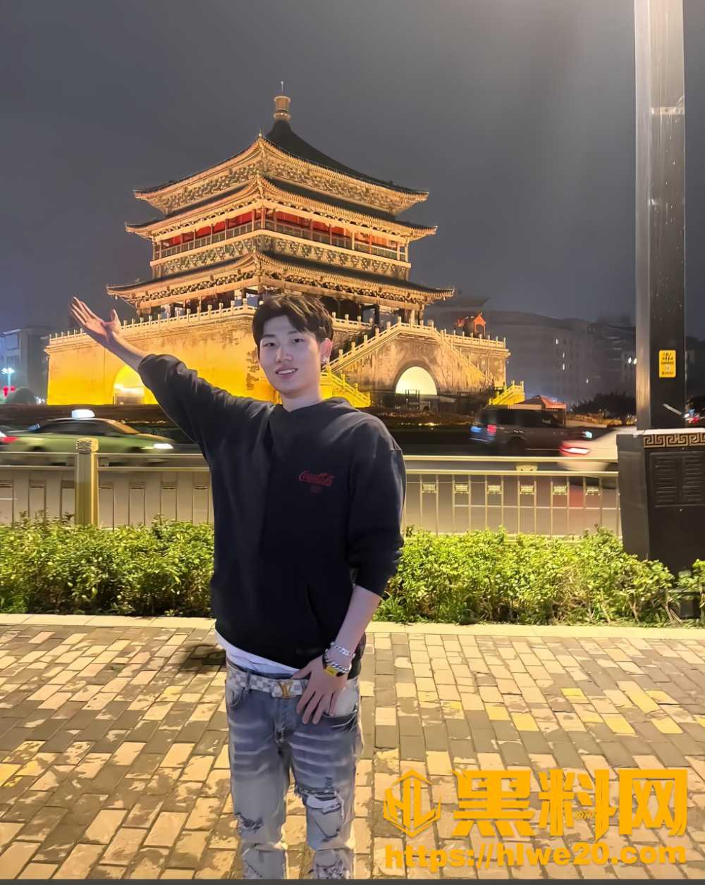 说唱歌手Ash1 5