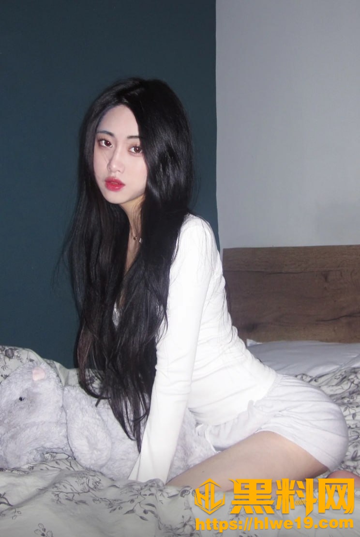 美乳翘臀4