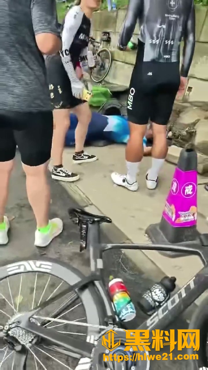 北京戒台寺抢救骑手