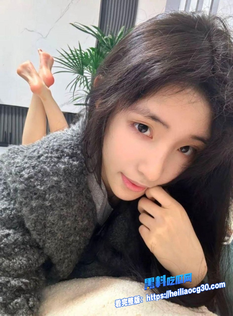 抖音学生网红张人o6