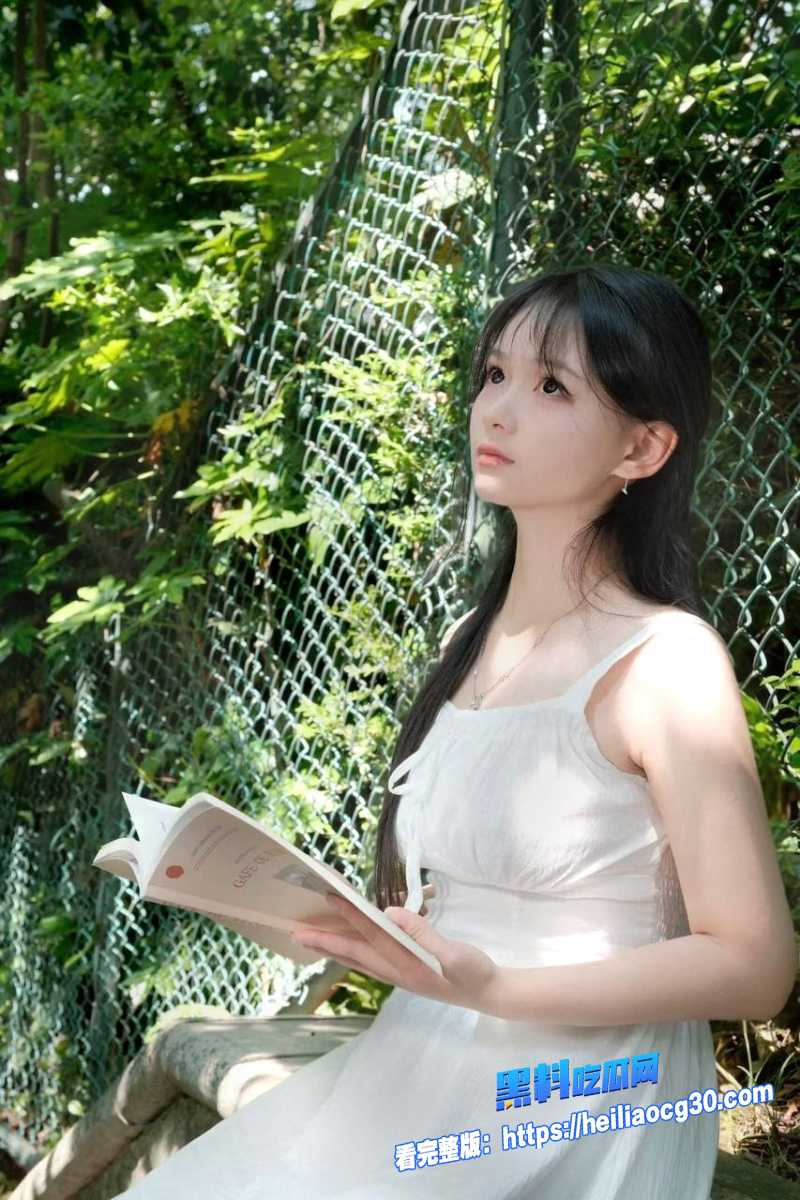 知名演员彭小苒2