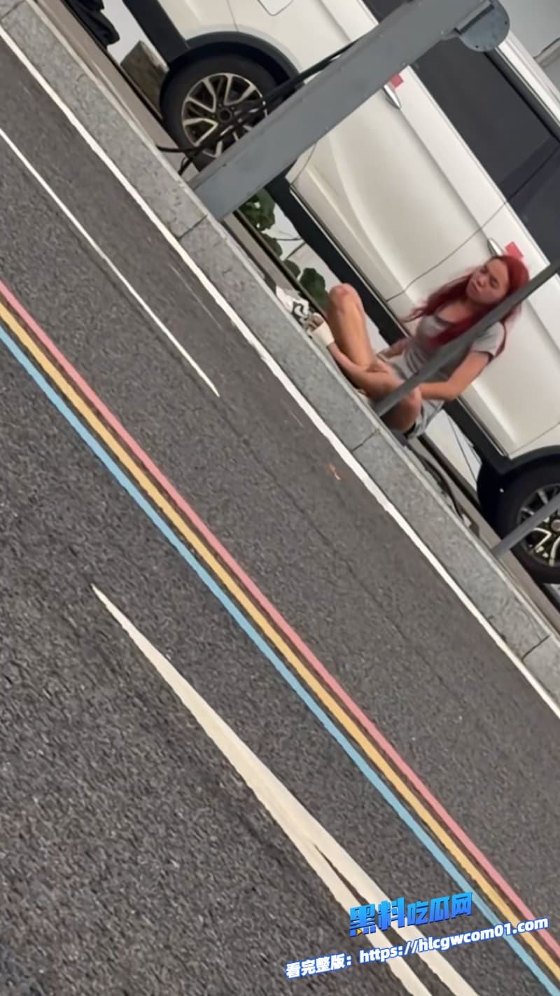 瑞安吾悦广场七夕夜现大型捉奸现场7