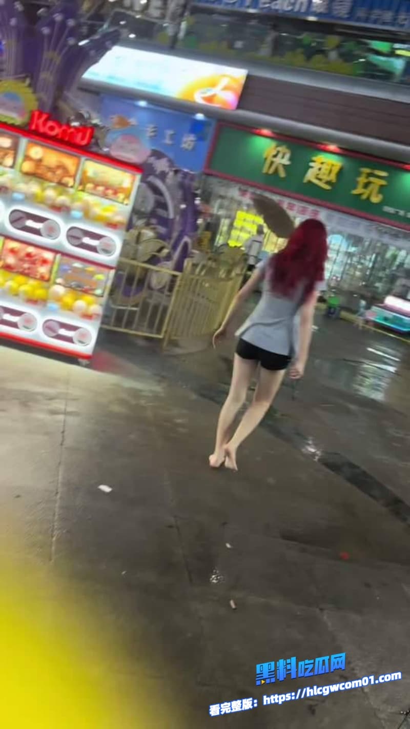 瑞安吾悦广场七夕夜现大型捉奸现场10