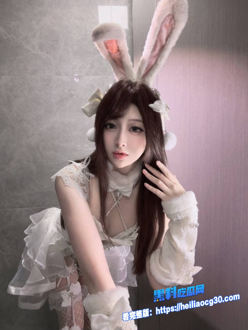 极品国产淫妻情侣SMMSMM1