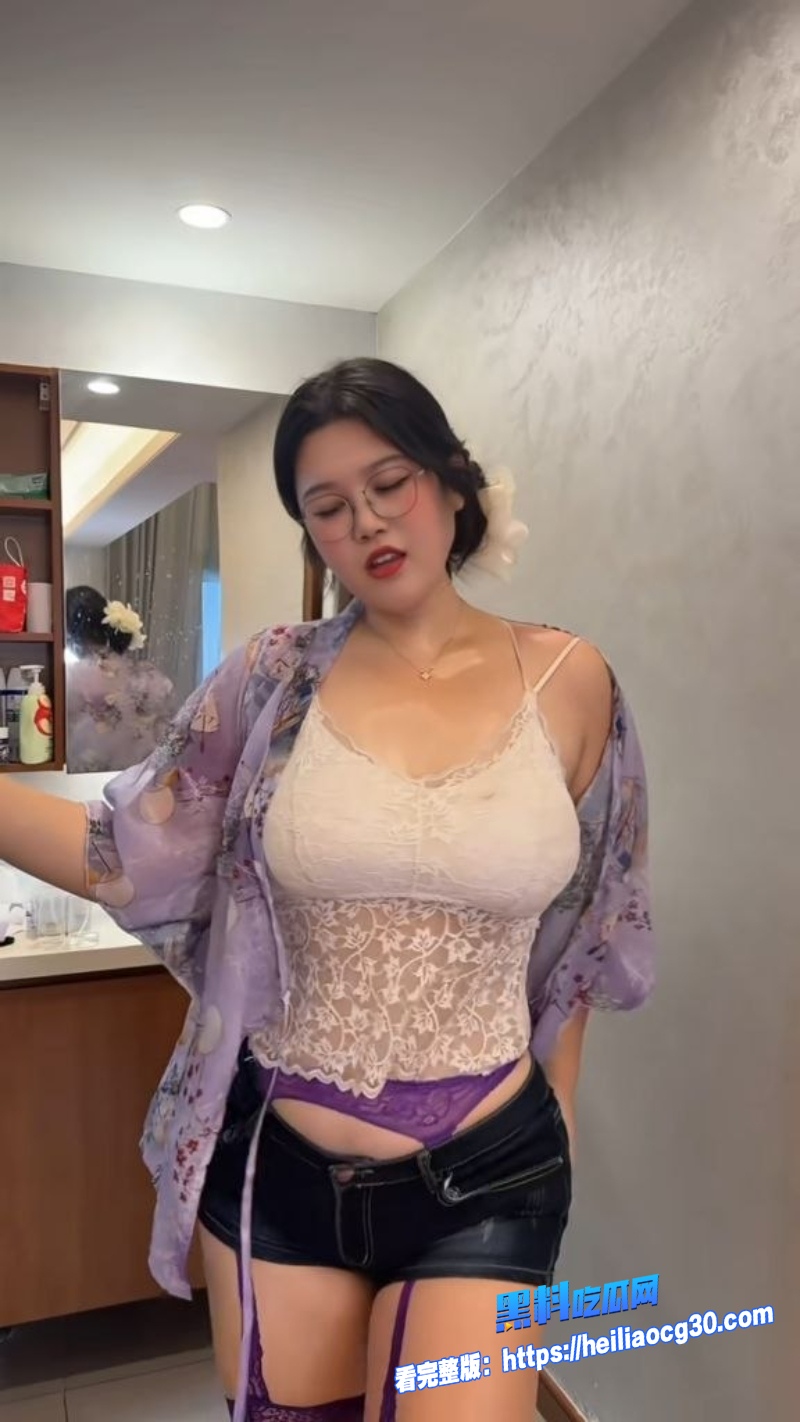 抖音网红菠萝噗噗5