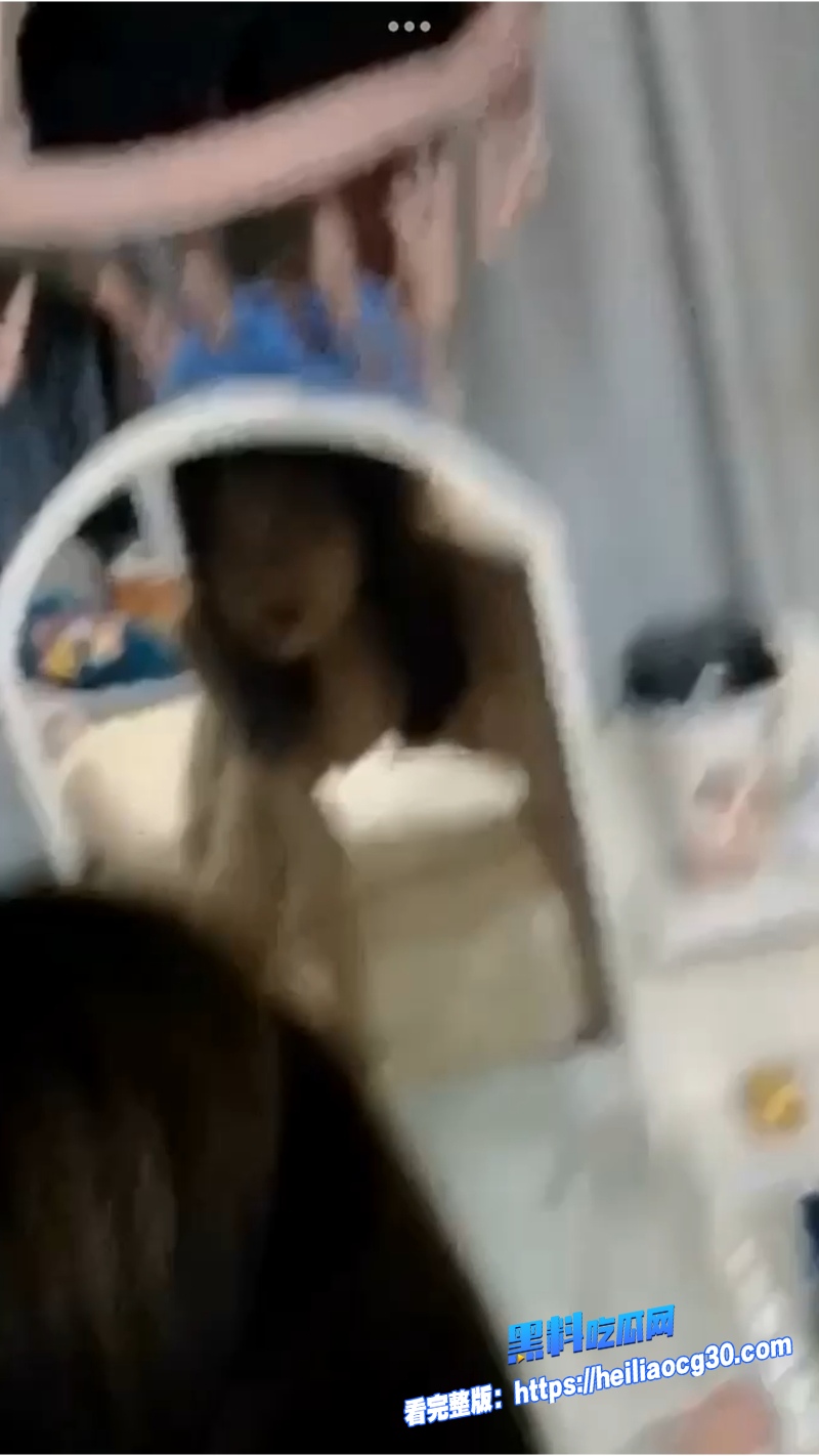 高颜值学生妹马丹妮4