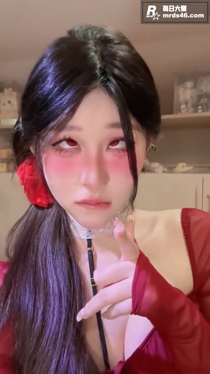 抖音反差女神 椰椰小相关图片8