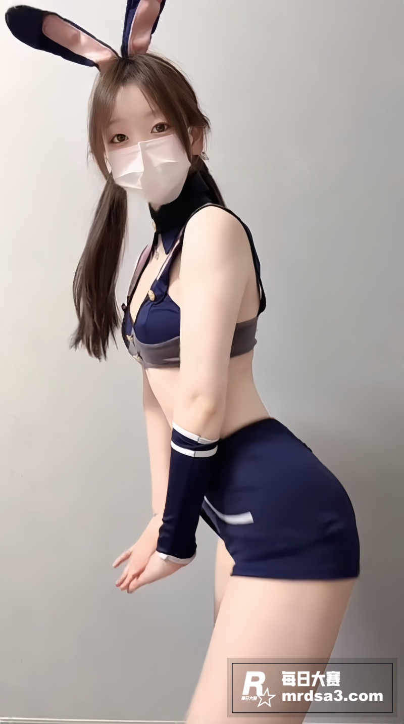 超人气清纯极品福利姬相关图片5