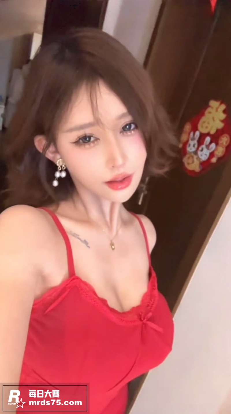 骚妈快乐屋剧情PMV相关图片4