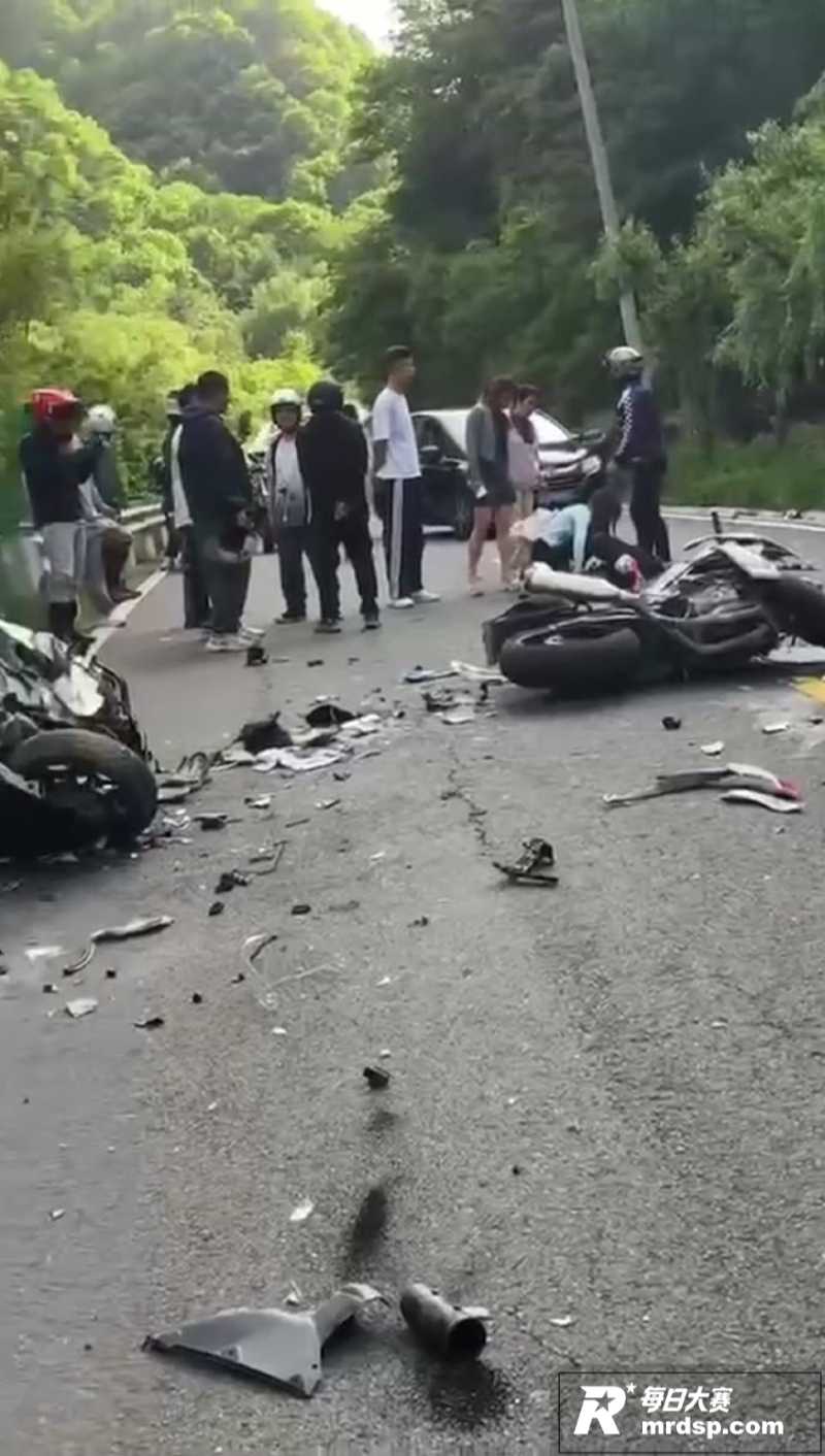 分水岭摩托惨烈事故 相关图片2