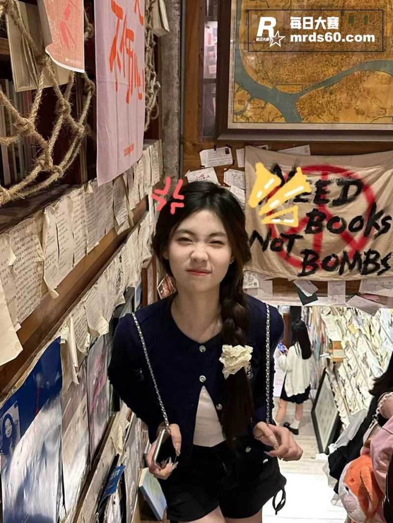 广州极品高颜值小骚货相关图片14