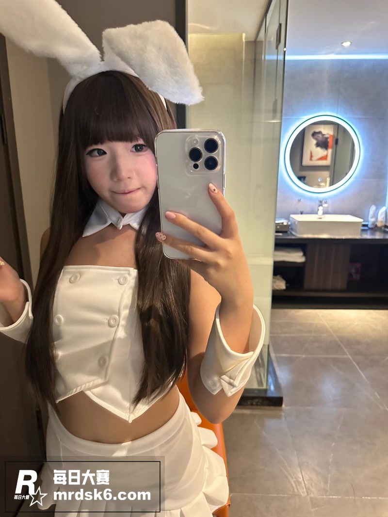 江苏19岁在校女大 相关图片2
