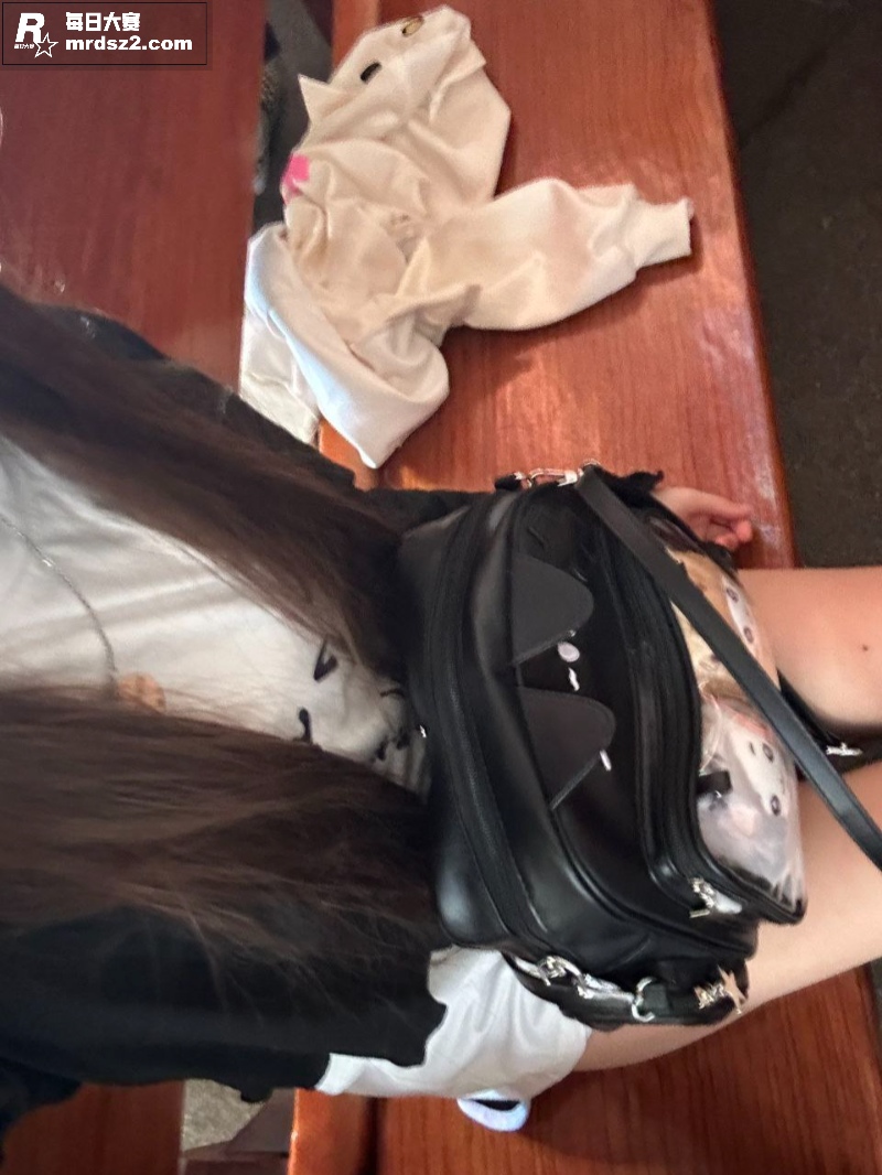 重庆高颜值少女 胡美相关图片5