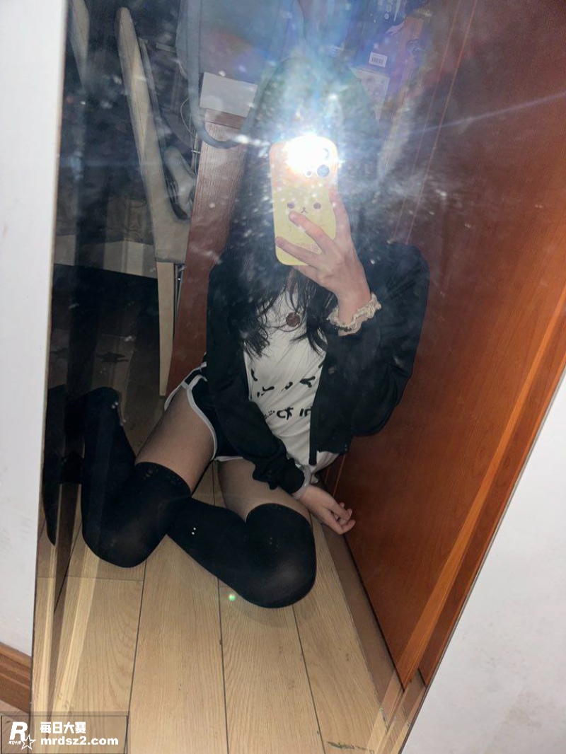 重庆高颜值少女 胡美相关图片13
