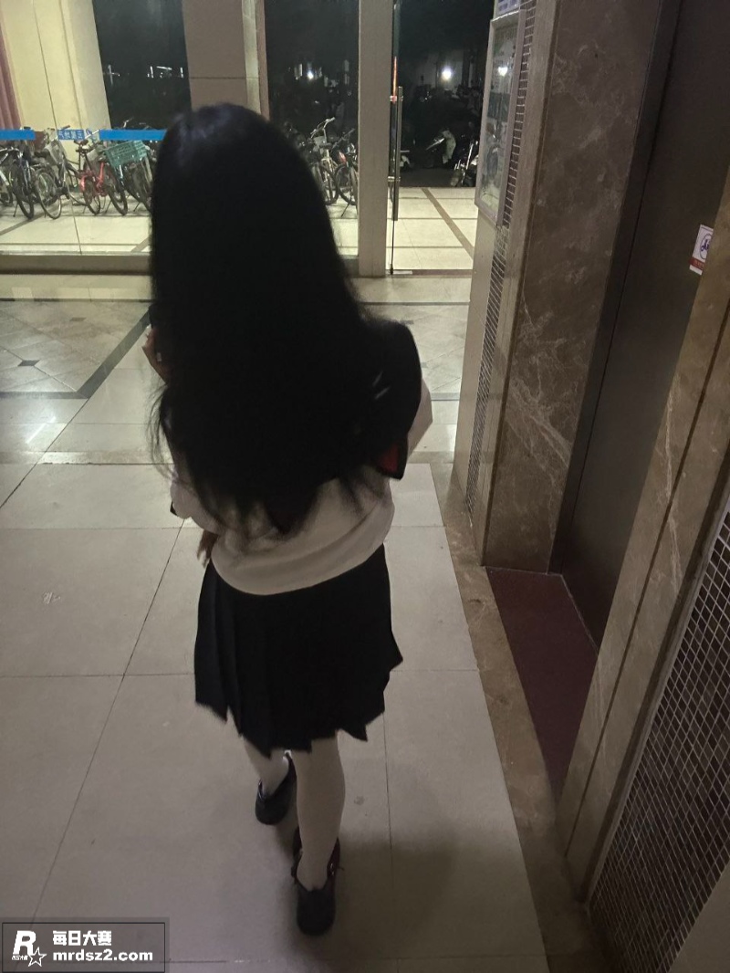 重庆高颜值少女 胡美相关图片17