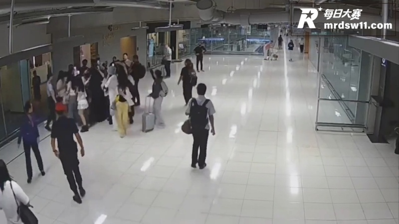 泰国机场致歉 22名相关图片13